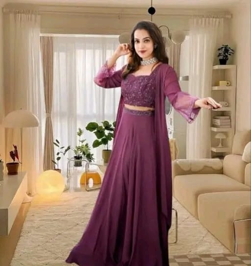 Croup top with skirt & shrug - Image 2